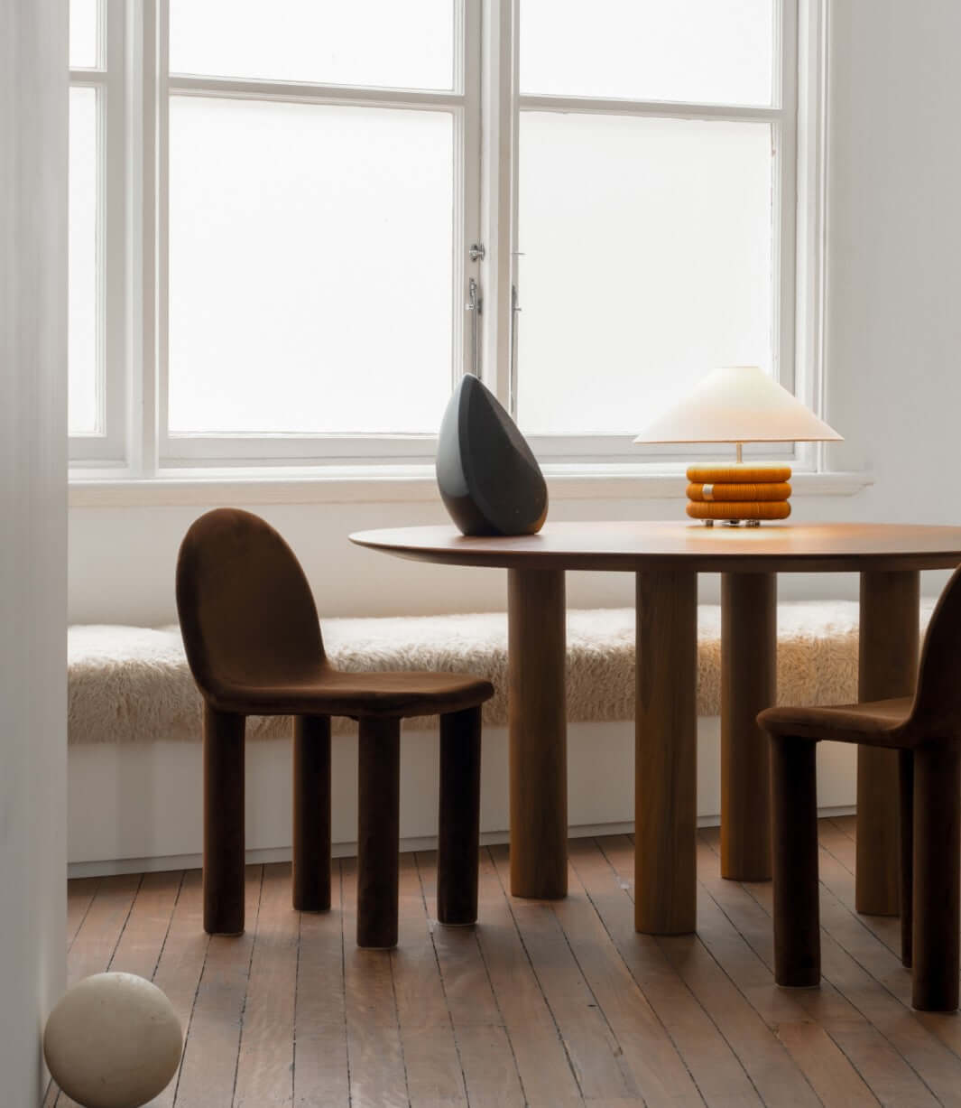 Obsidian Bluetooth speaker placed on a table